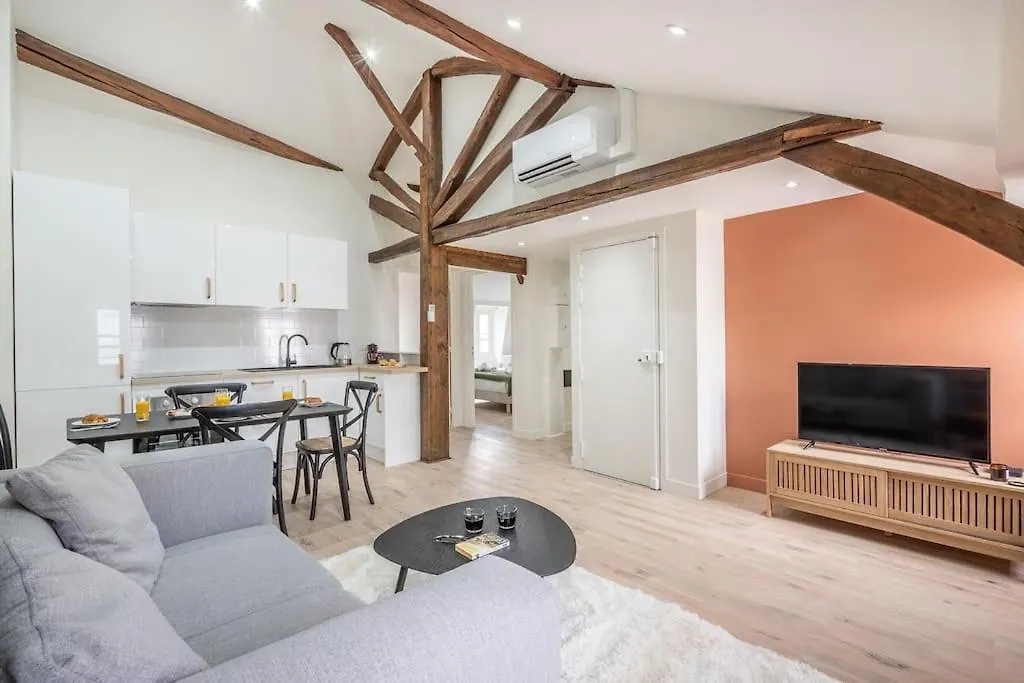 Apartment 5#Two Bedrooms#Champs Elysees#Arc De Triomphe#Ac Paris