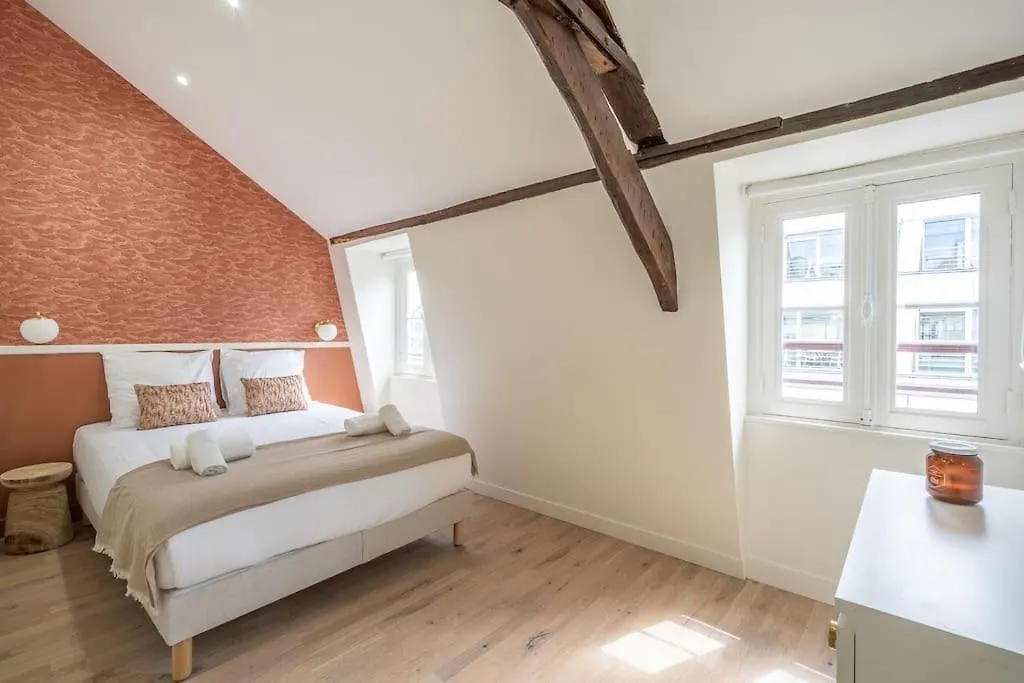 Apartment 5#Two Bedrooms#Champs Elysees#Arc De Triomphe#Ac Paris
